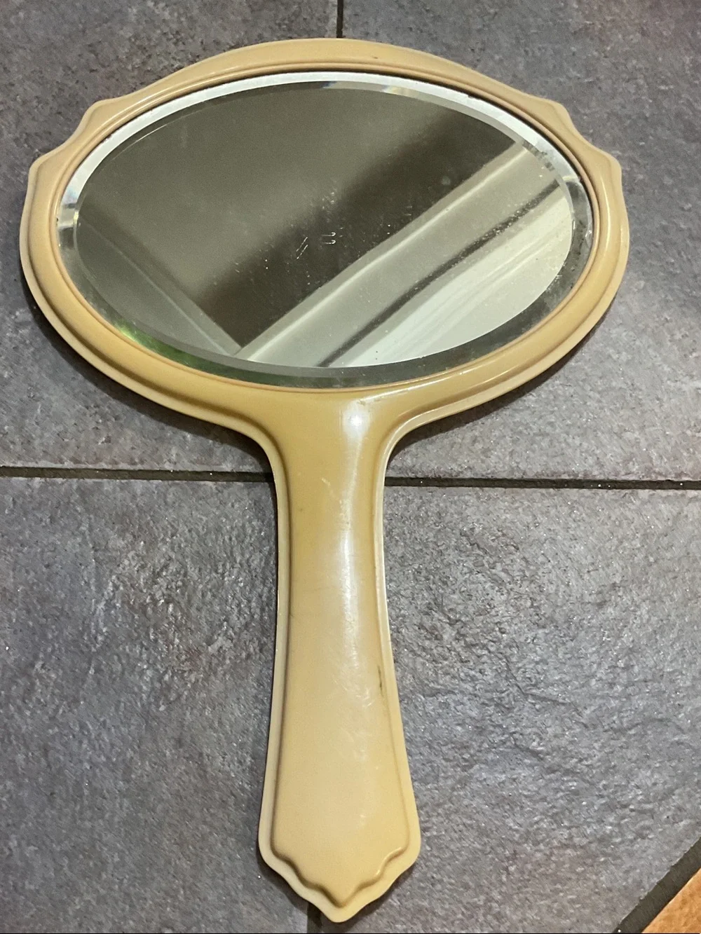 Beige Handheld Wall Mirror - Classic Plastic Frame